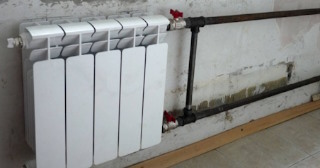 Установка биметаллических радиаторов отопления в квартире в Шадринске - от 2108 руб.